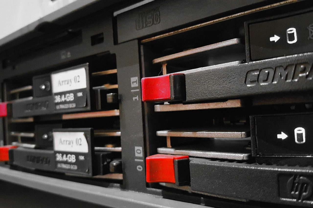 server-2546330_1280 server-2546330_1280